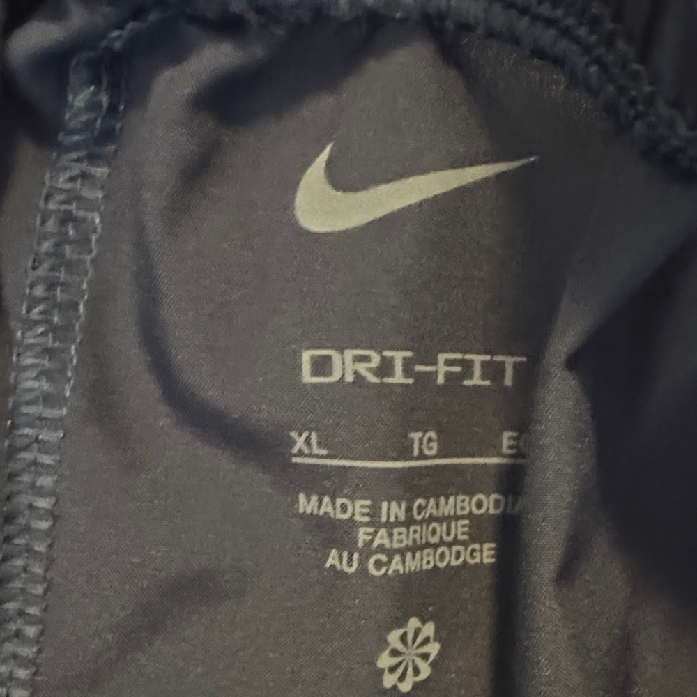 Nike Boys Navy Youth (XL) Dri Fit Navy Blue - Picture 2 of 3